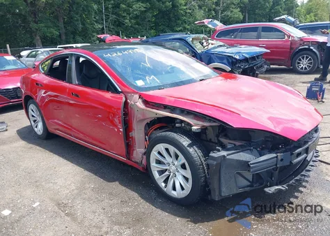 2017 Tesla Model S 100D/60D/75D/90D/P100D z USA, uszkodzony, nr VIN 5YJSA1E24HF223712